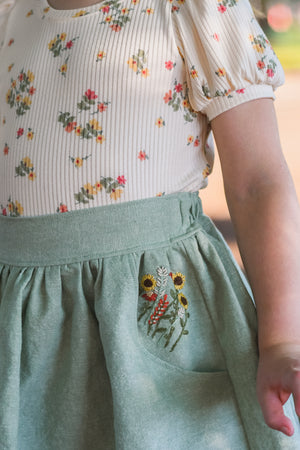 Apple Berry Skirt with Embroidered Daisy Pockets!