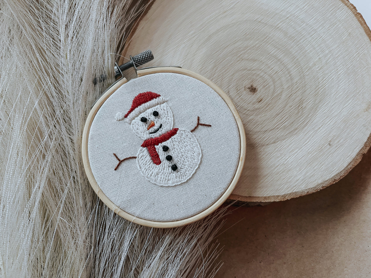 Poinsettia PDF Hand Embroidery Pattern