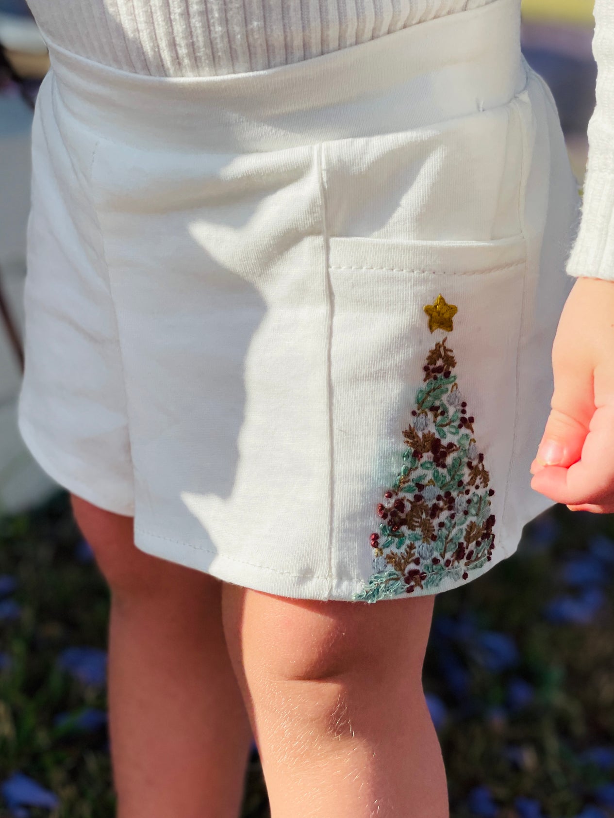 Poinsettia PDF Hand Embroidery Pattern