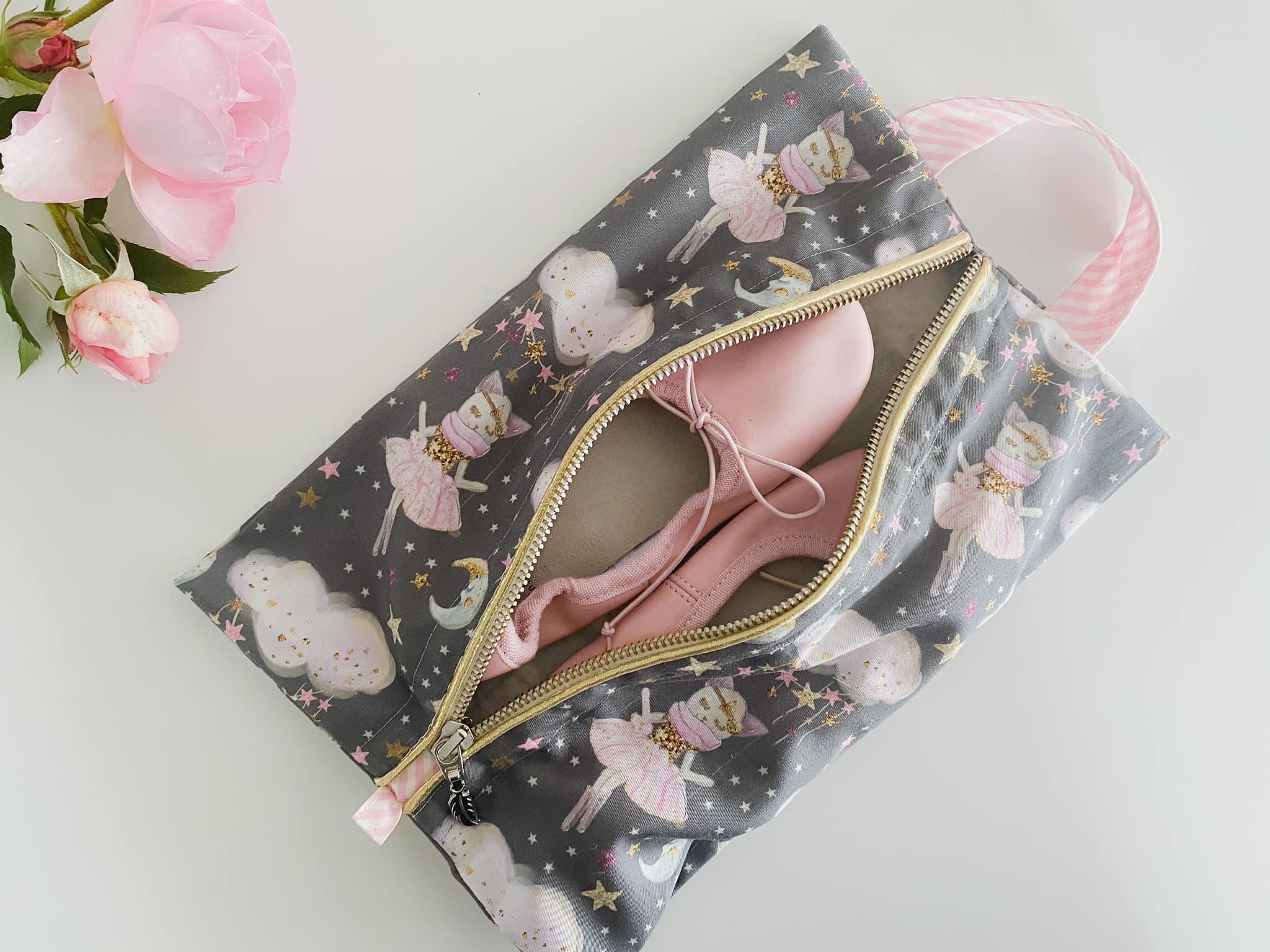 Ixora Pencil Case and Pouch FREE PDF Pattern Pieces for Blog Tutoria Peony Patterns